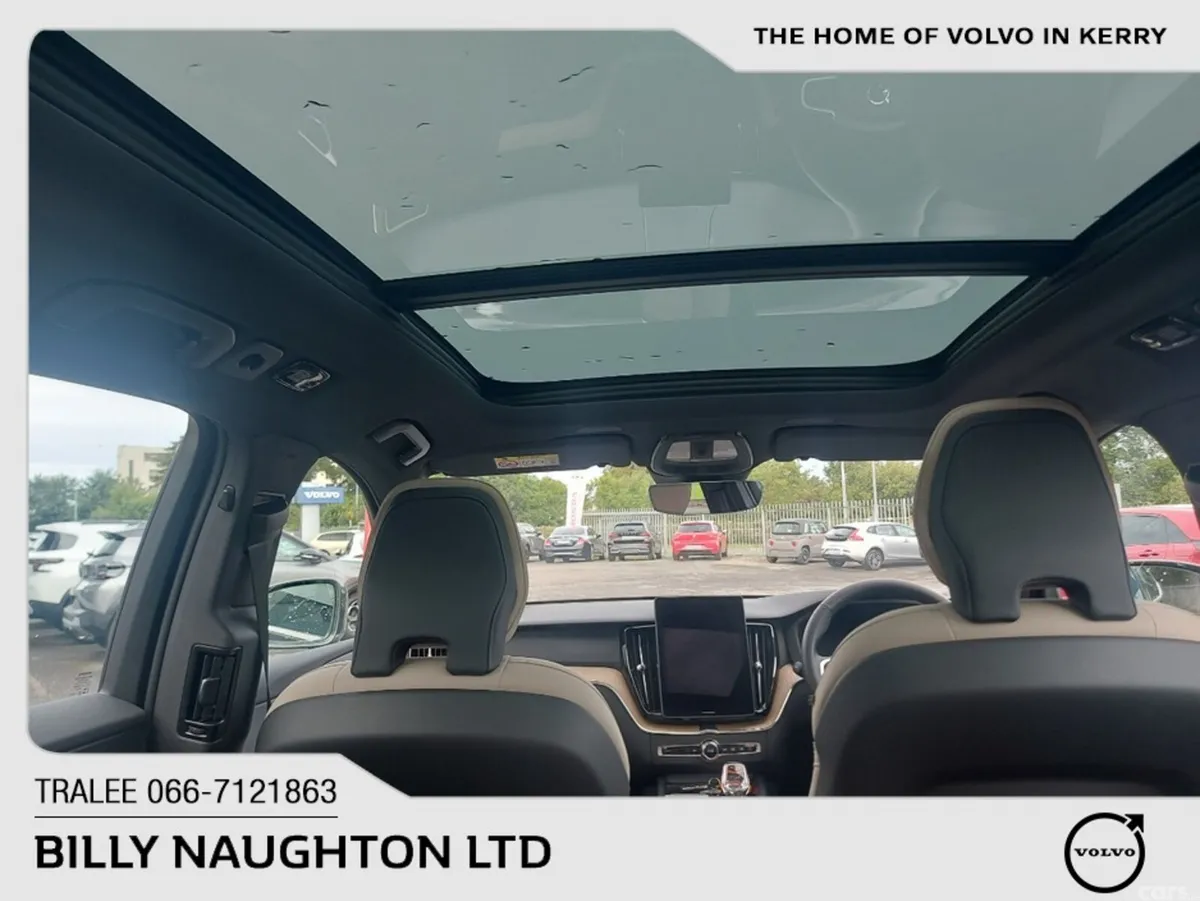 Volvo XC60 SUV, Petrol Plug-in Hybrid, 2026, Green