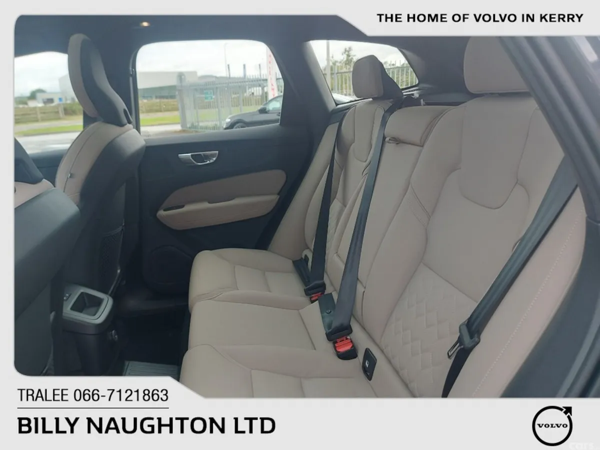 Volvo XC60 SUV, Petrol Plug-in Hybrid, 2026, Green