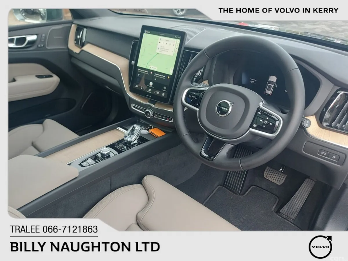 Volvo XC60 SUV, Petrol Plug-in Hybrid, 2026, Green