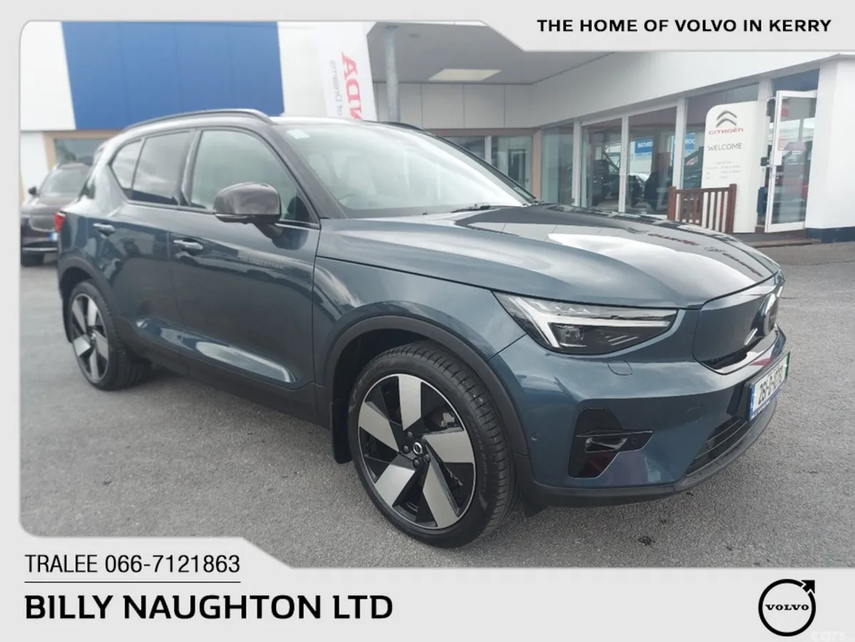 Volvo EX40 SUV, Electric, 2026, Blue