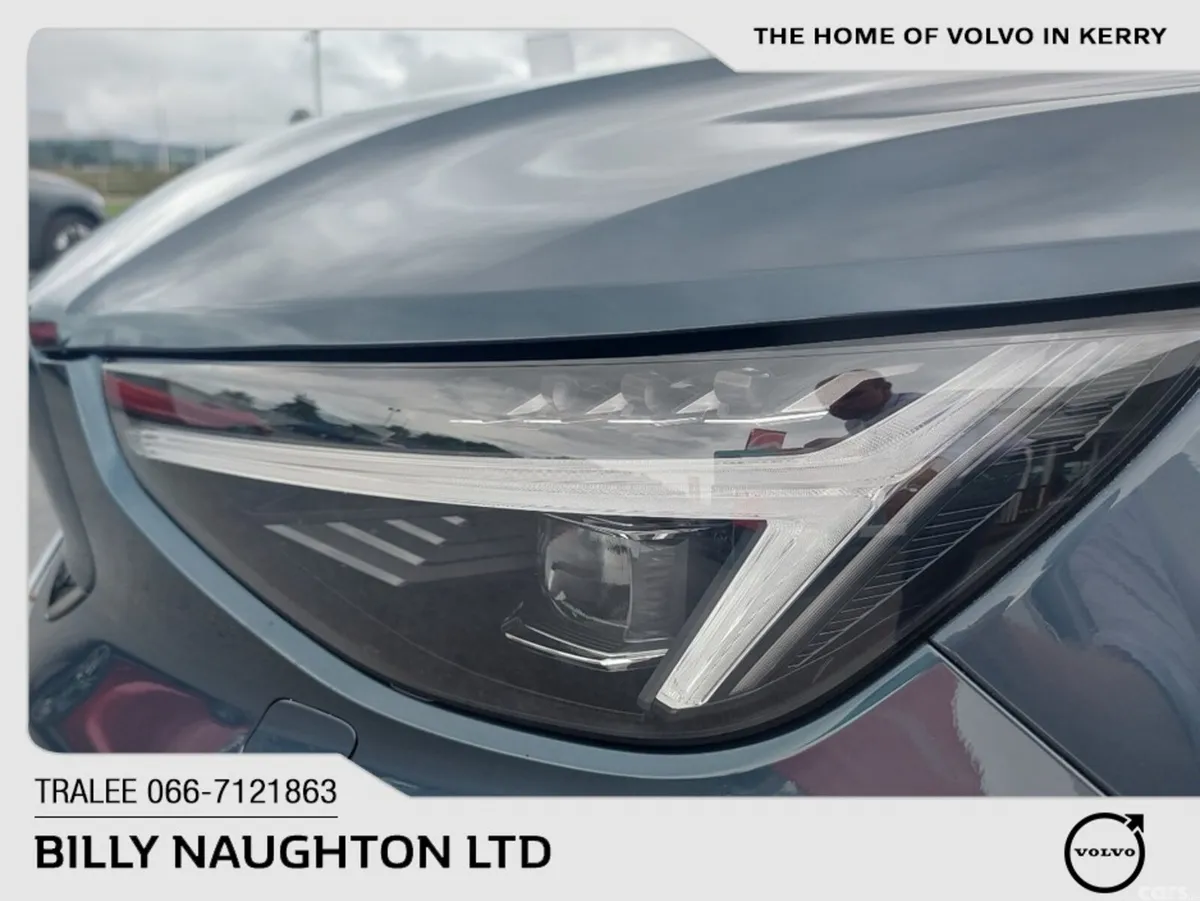 Volvo EX40 SUV, Electric, 2026, Blue