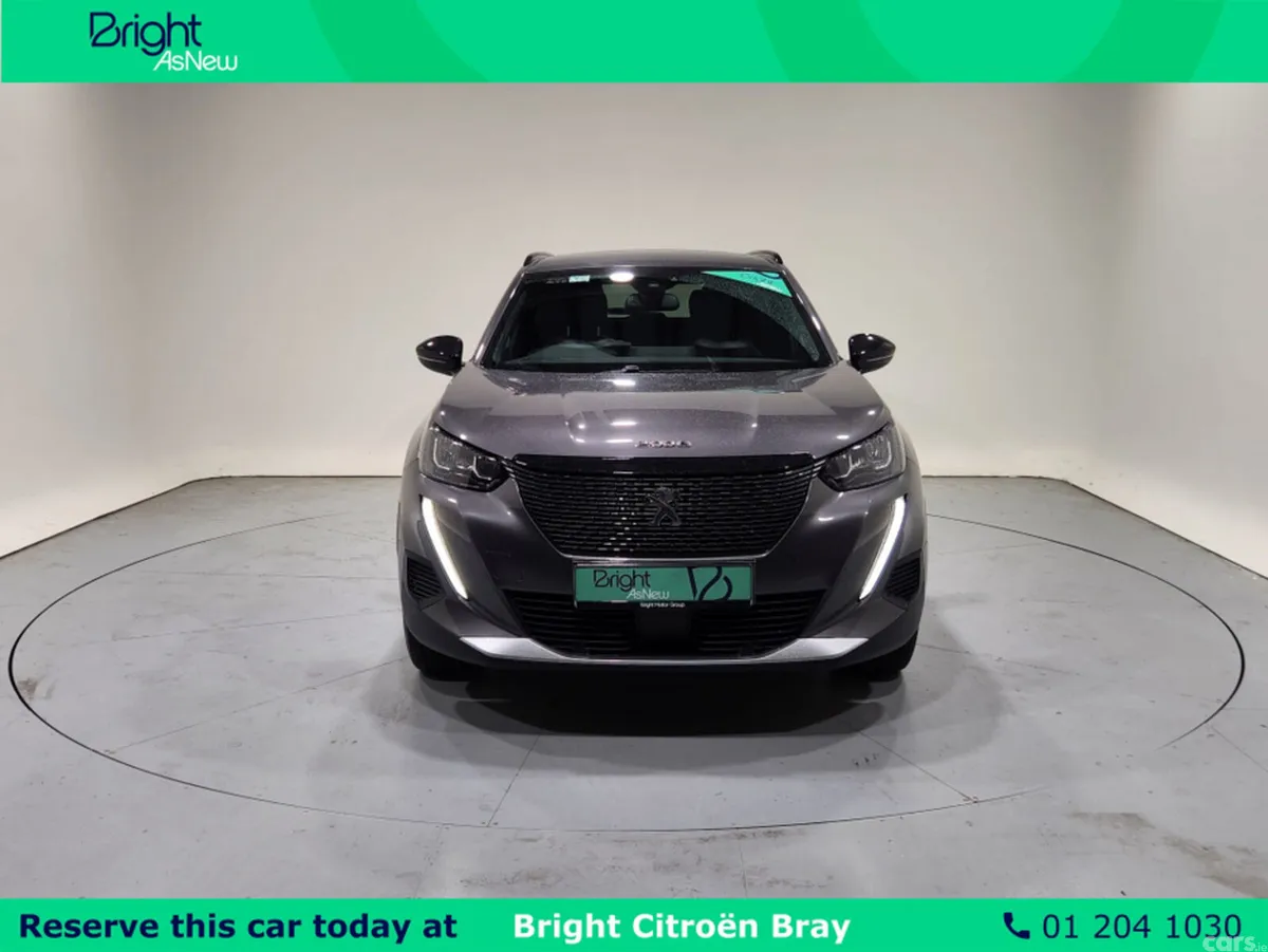 Peugeot 2008 MPV, Petrol, 2023, Grey