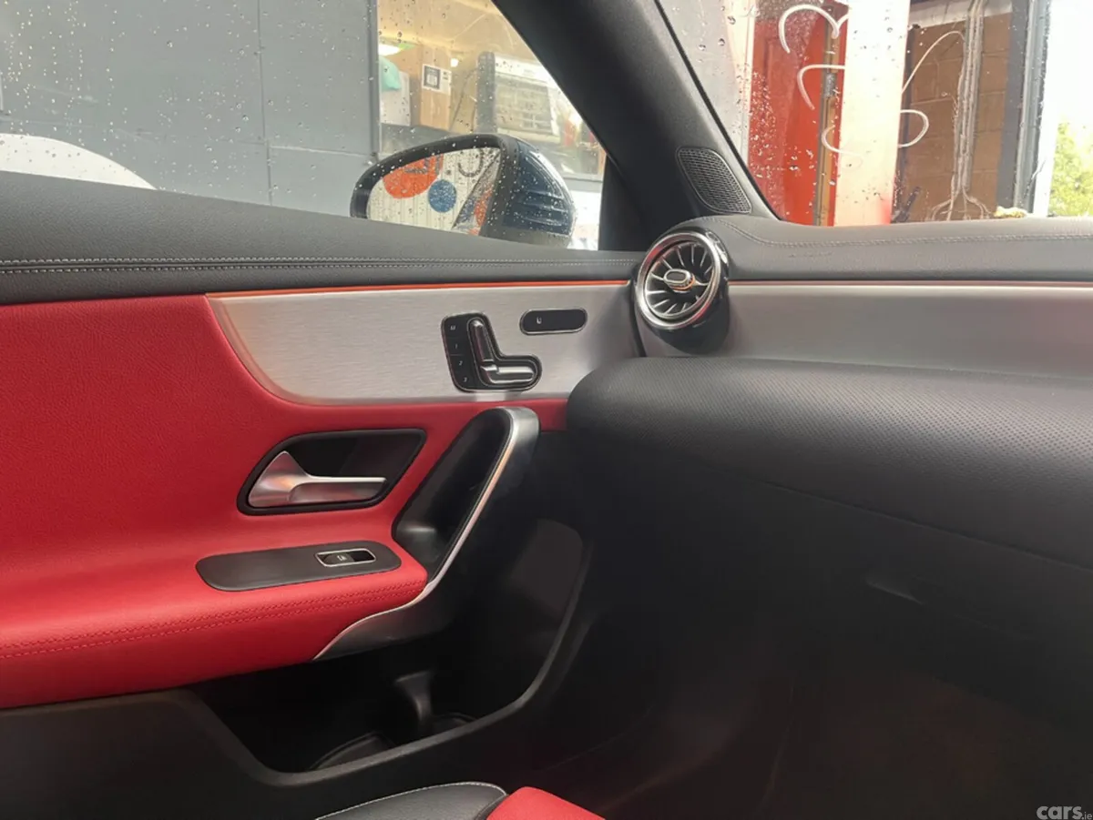 Mercedes-Benz CLA Saloon, Diesel, 2020, Blue