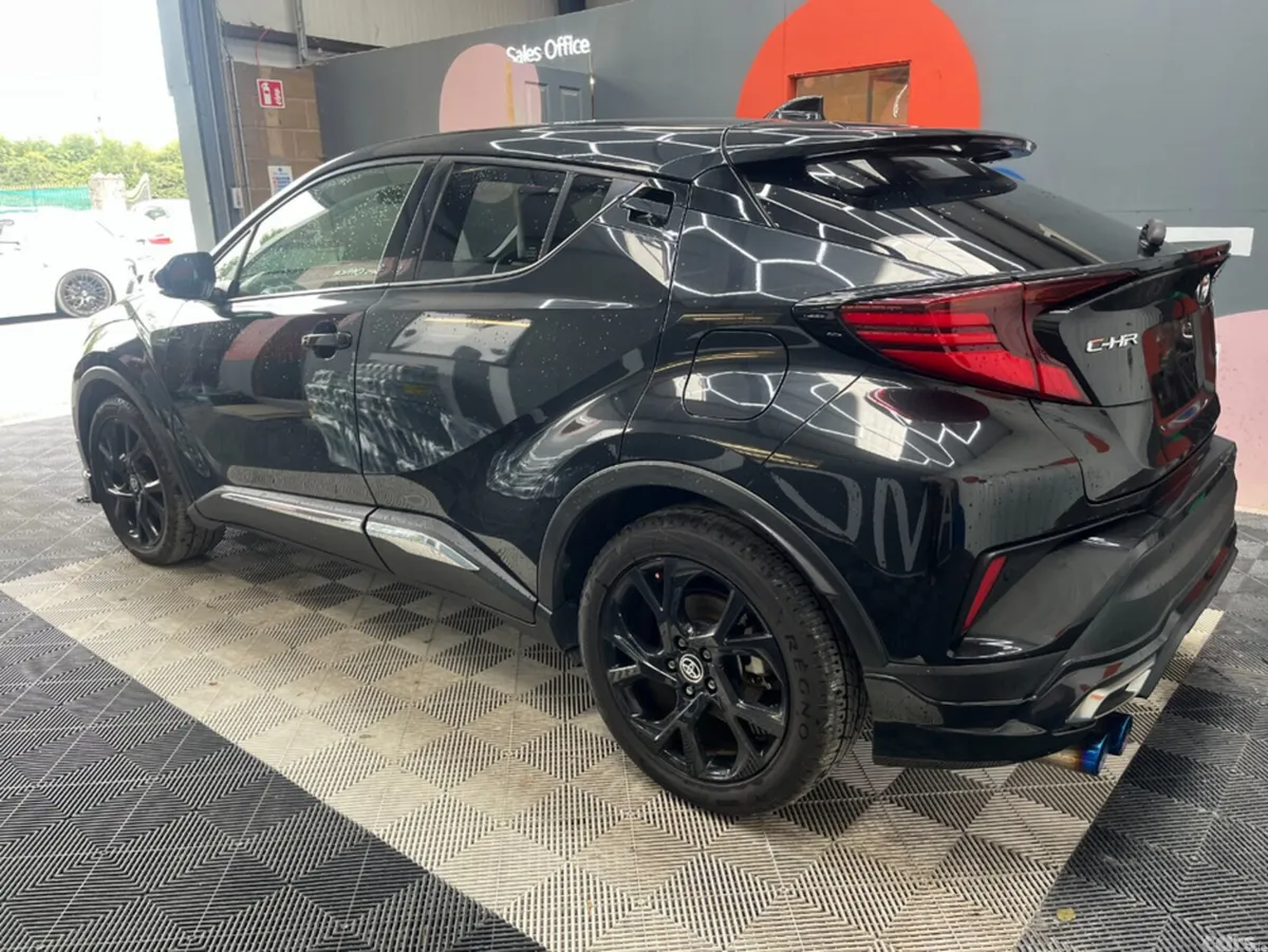 Toyota C-HR SUV, Petrol Hybrid, 2021, Black