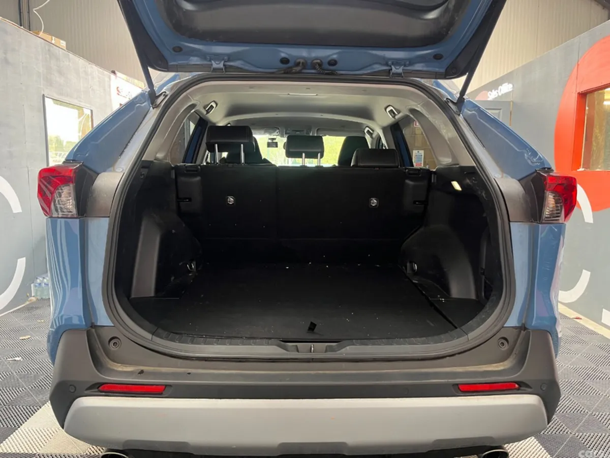 Toyota RAV4 SUV, Petrol, 2023, Blue