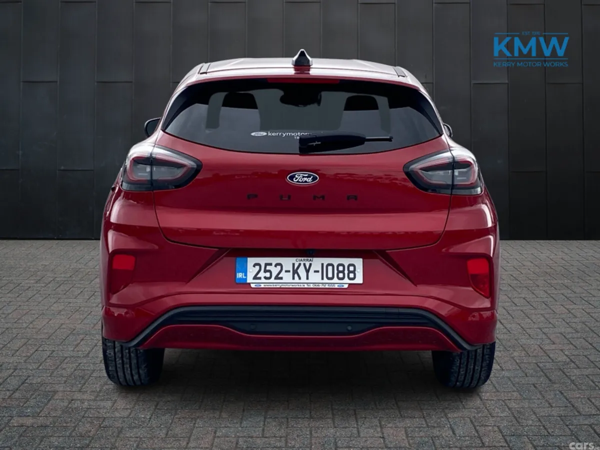 Ford Puma MPV, Petrol, 2025, Red