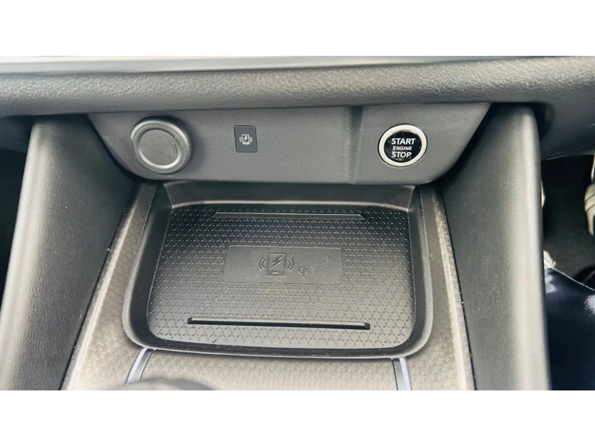 Nissan Qashqai MPV, Petrol Hybrid, 2025, Grey
