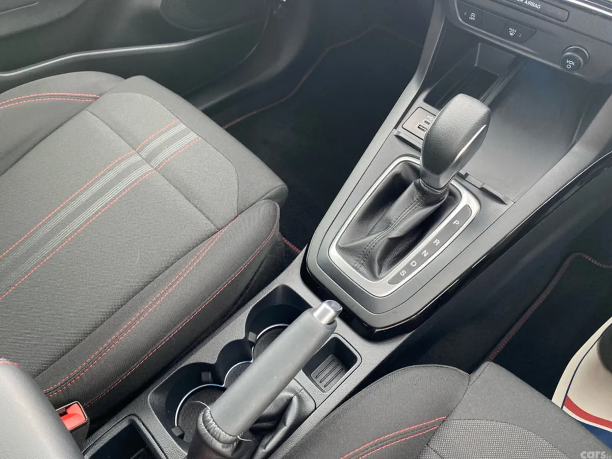 Ford Puma MPV, Petrol, 2025, Red