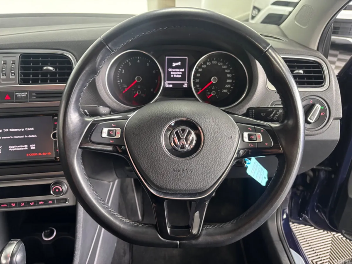 Volkswagen Polo Hatchback, Petrol, 2016, Blue
