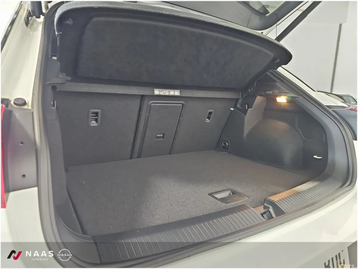 Volkswagen T-Roc SUV, Diesel, 2021, White