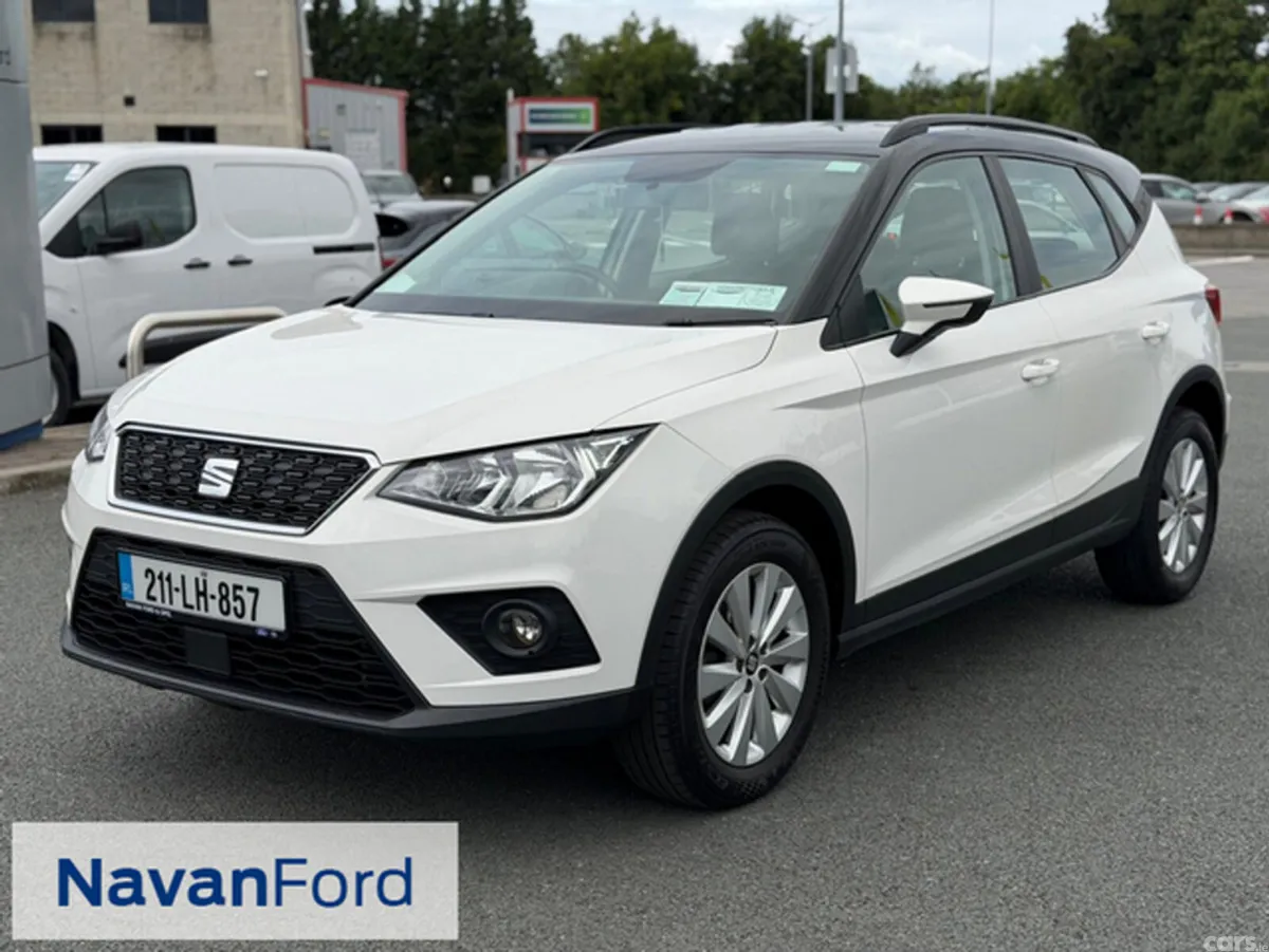 SEAT Arona Hatchback, Petrol, 2021, White