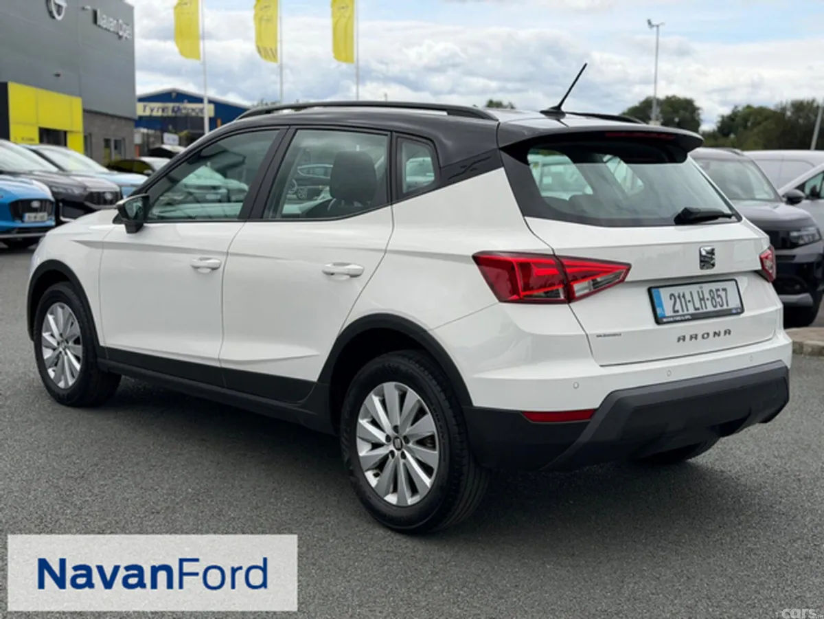 SEAT Arona Hatchback, Petrol, 2021, White