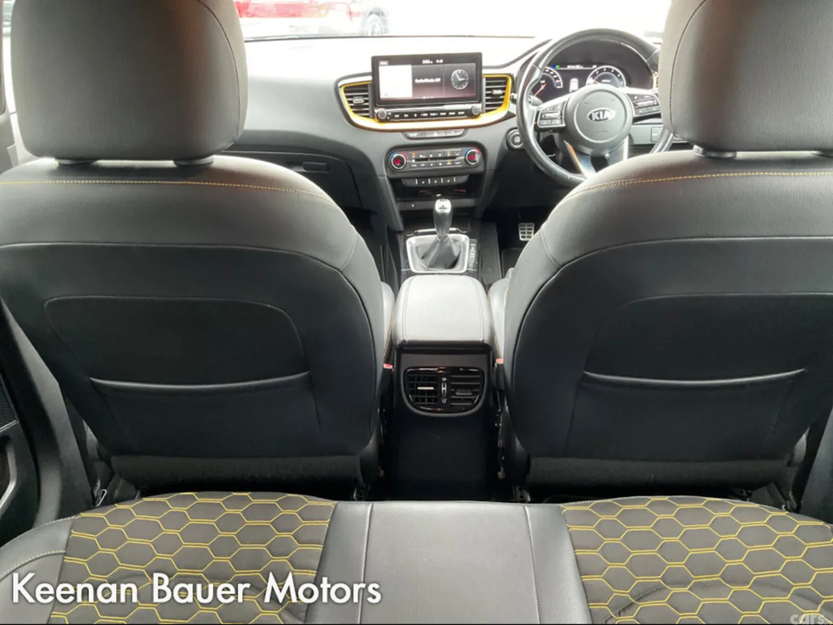 Kia XCeed Hatchback, Petrol, 2020, Grey