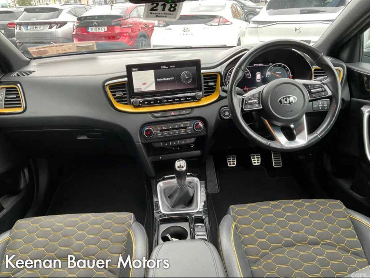 Kia XCeed Hatchback, Petrol, 2020, Grey