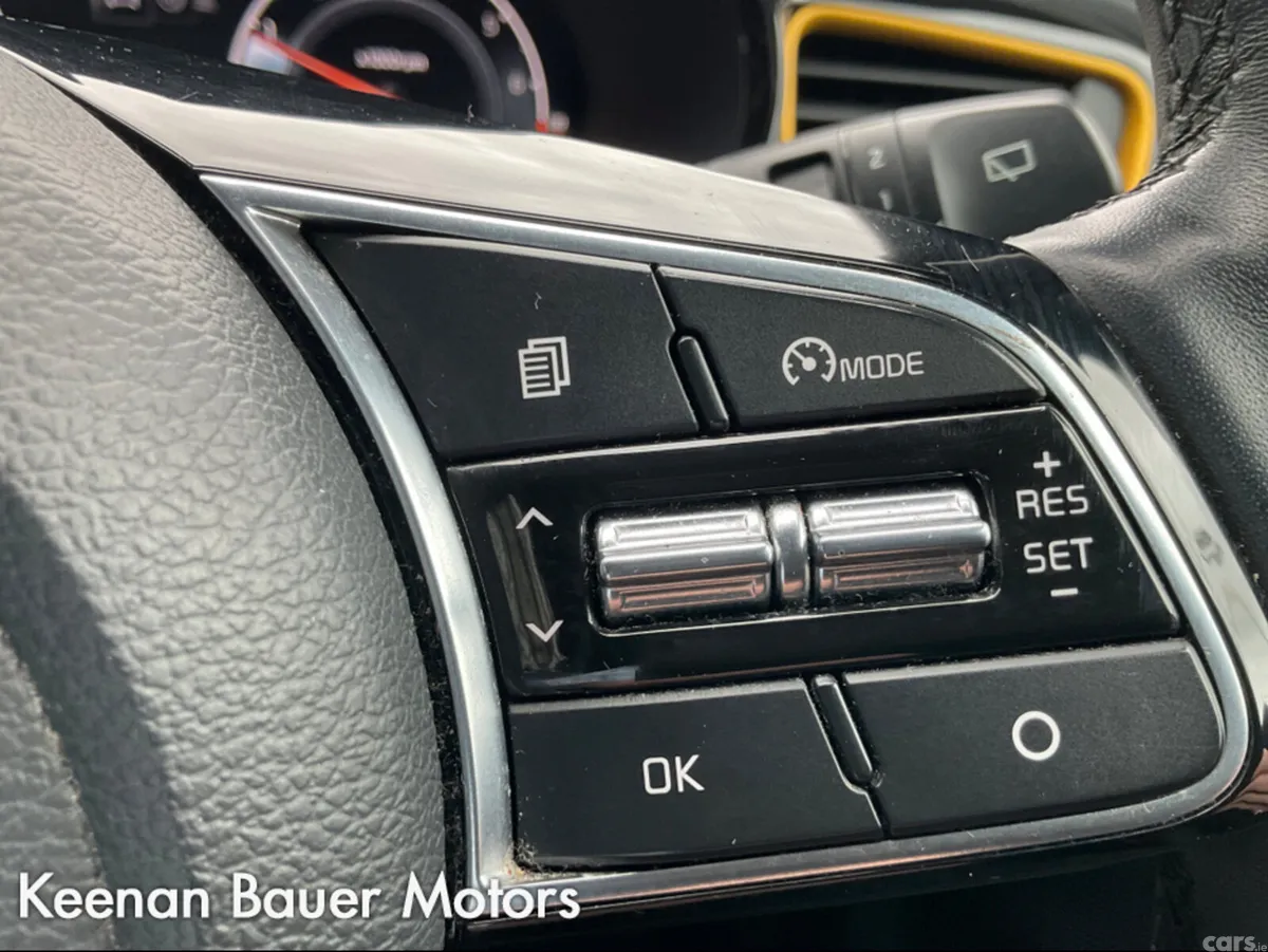 Kia XCeed Hatchback, Petrol, 2020, Grey
