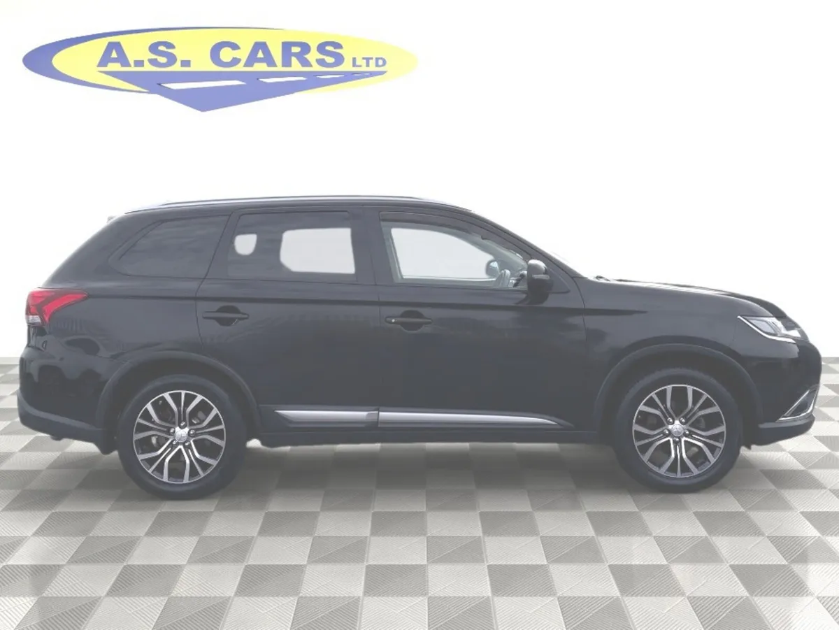 Mitsubishi Outlander SUV, Diesel, 2018, Black