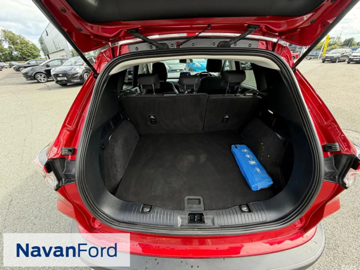 Ford Kuga SUV, Diesel, 2021, Red