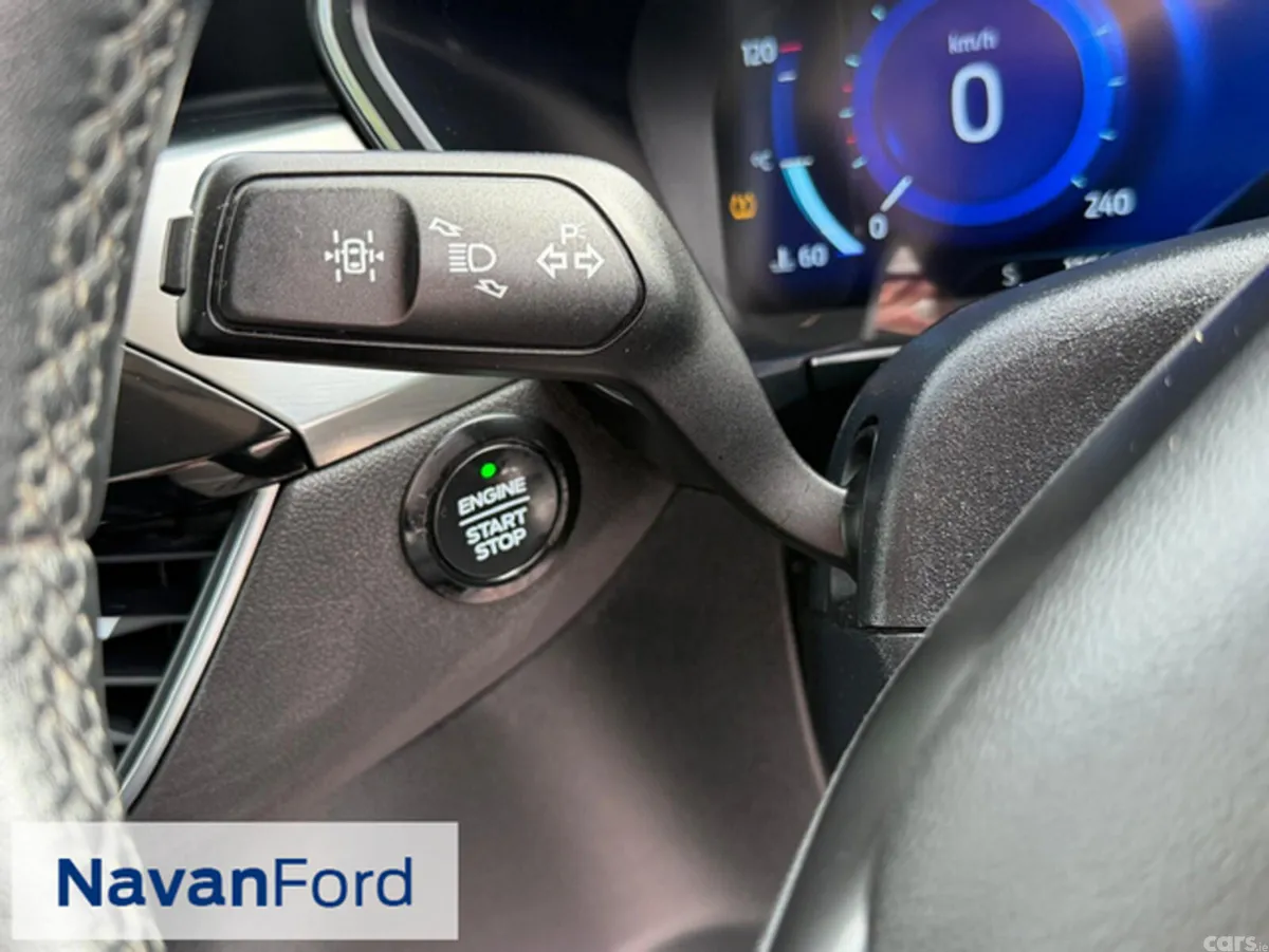 Ford Kuga SUV, Diesel, 2021, Red