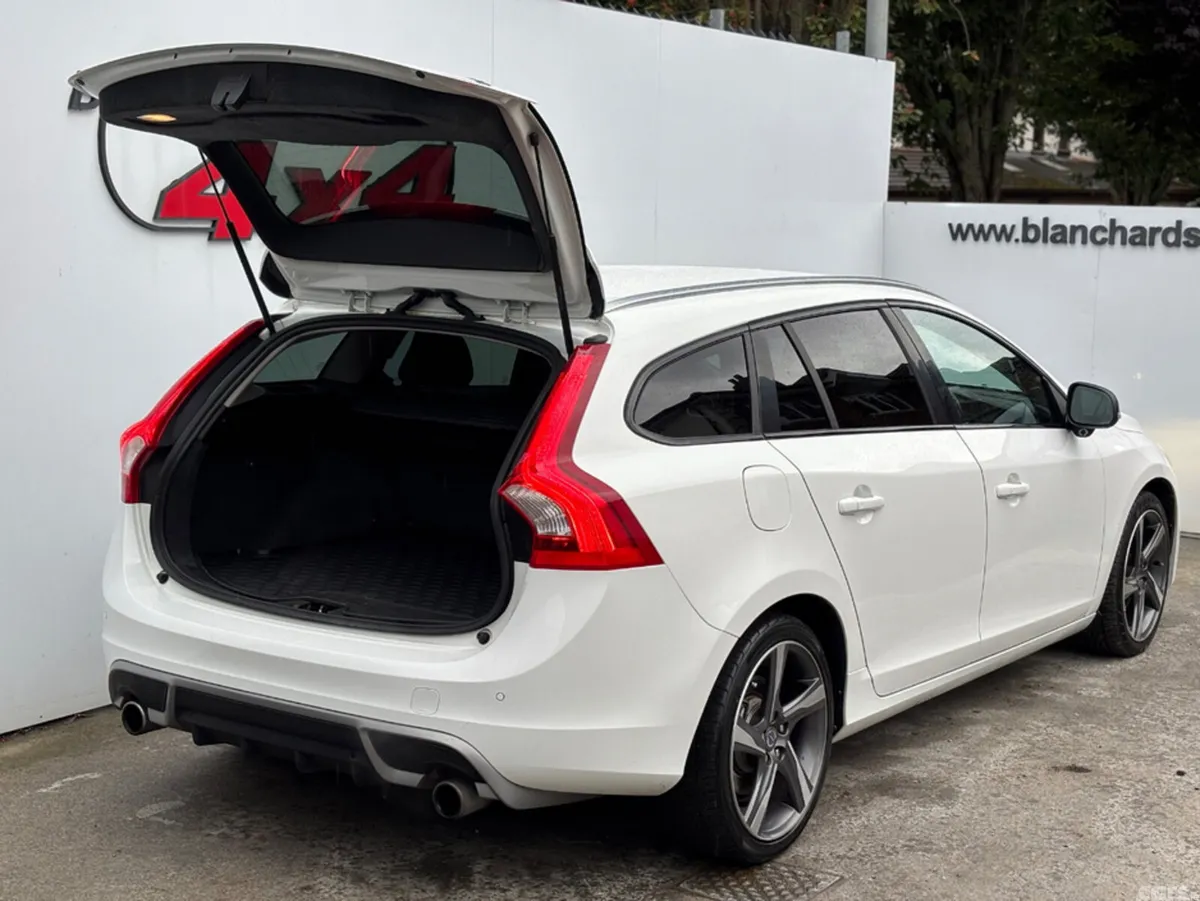 Volvo V60 Estate, Petrol, 2013, White