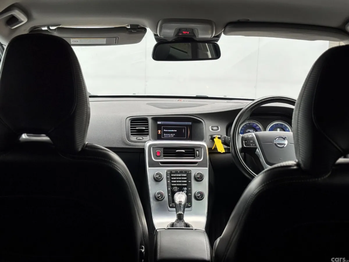 Volvo V60 Estate, Petrol, 2013, White
