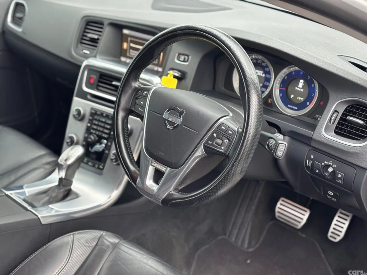Volvo V60 Estate, Petrol, 2013, White