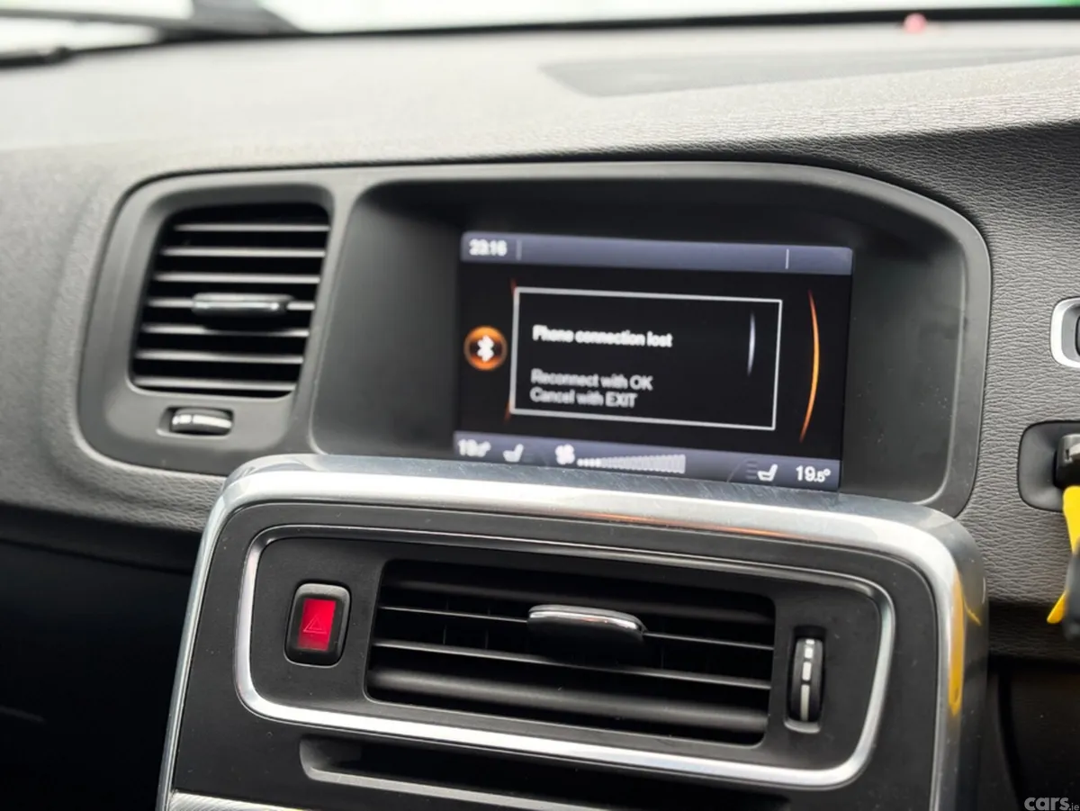 Volvo V60 Estate, Petrol, 2013, White