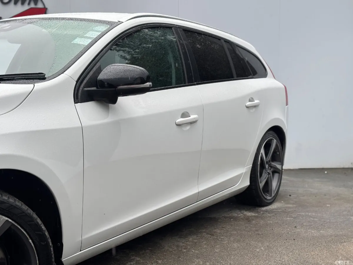 Volvo V60 Estate, Petrol, 2013, White