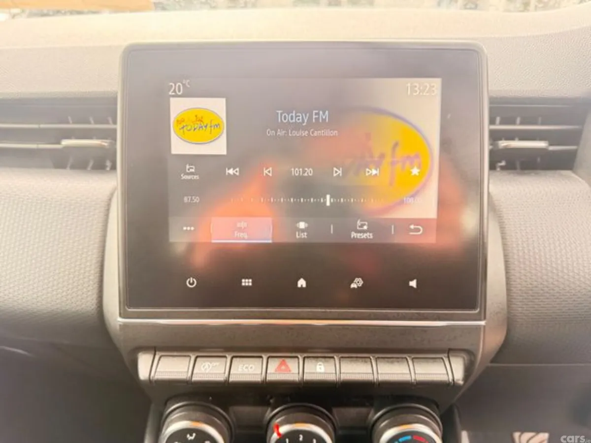 Renault Clio Hatchback, Petrol, 2023, White