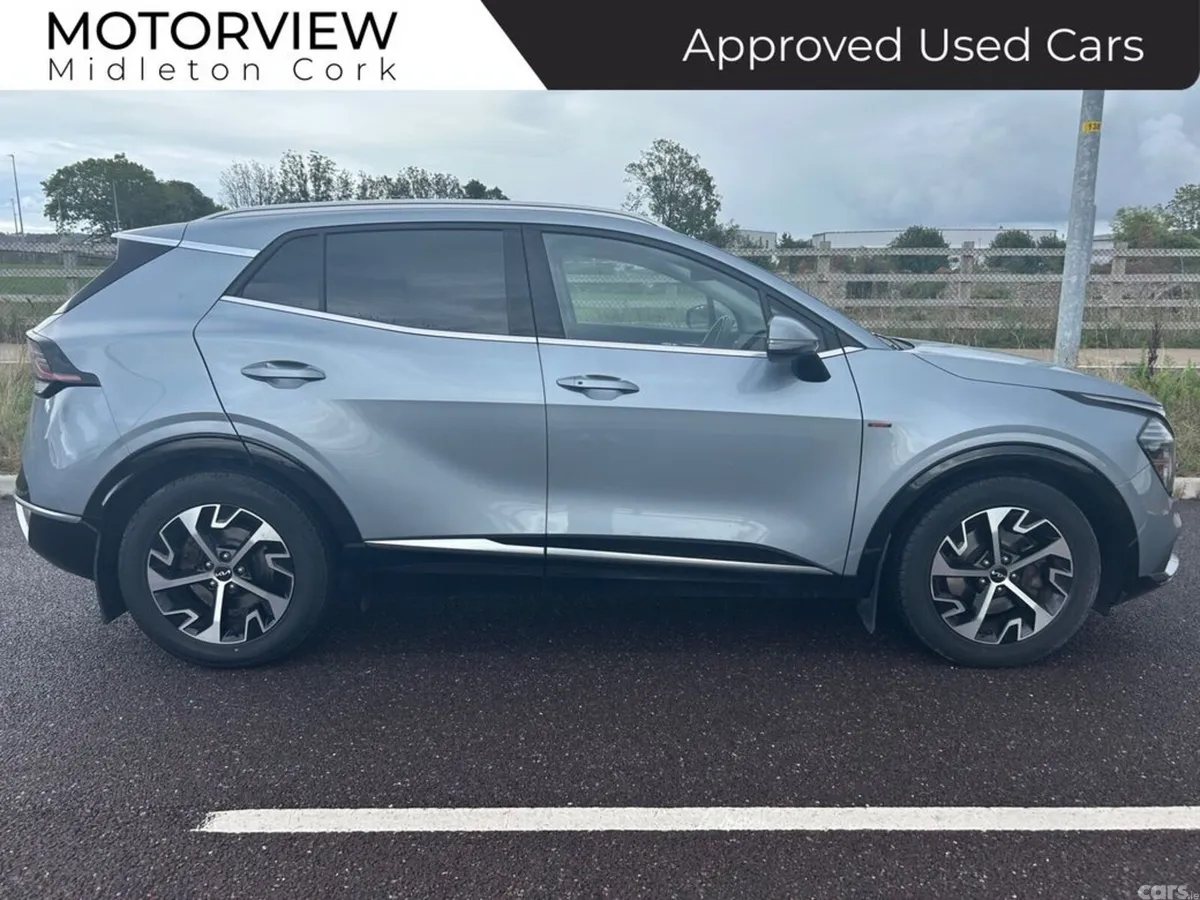 Kia Sportage MPV, Diesel, 2023, Grey