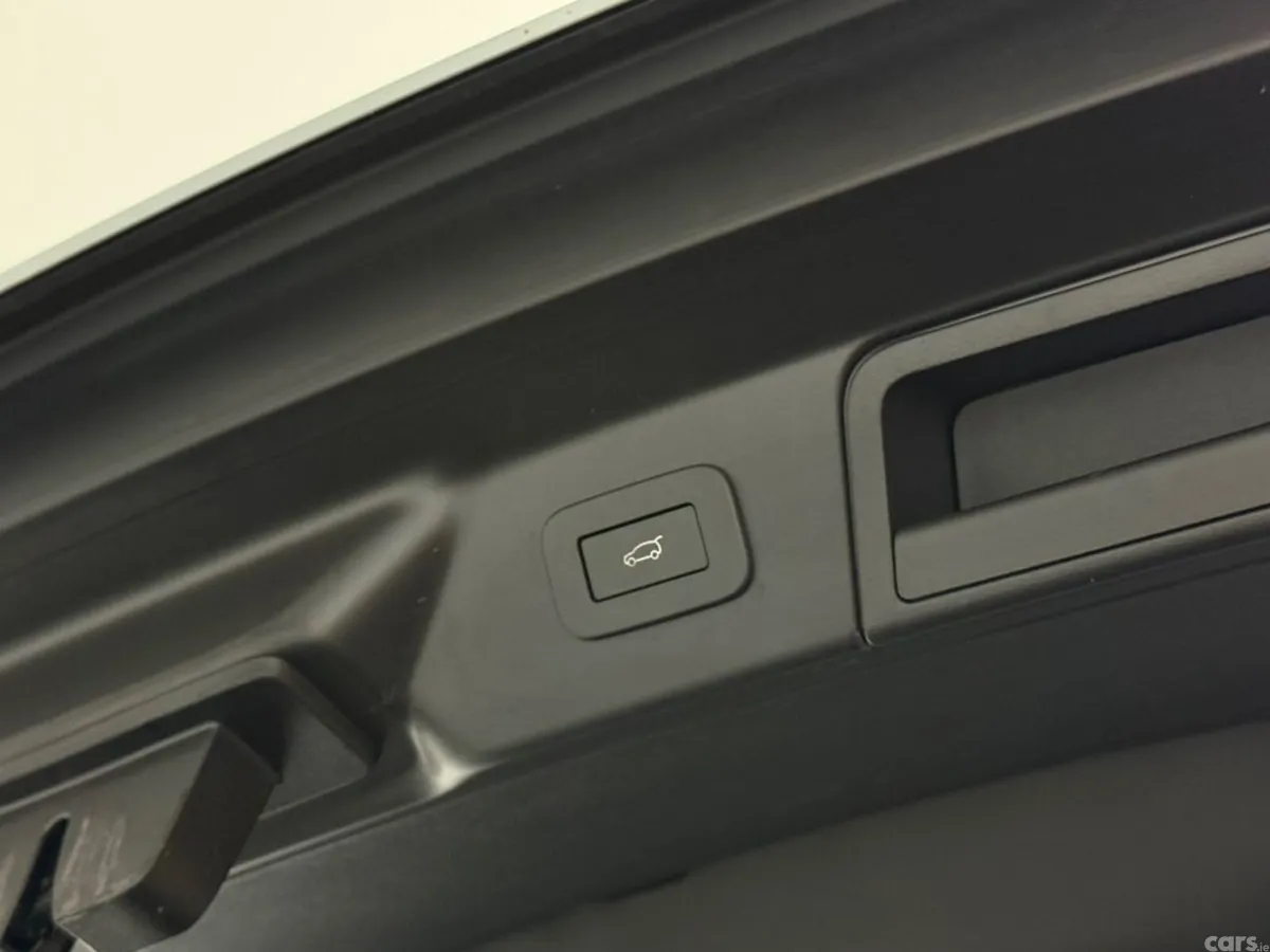 Land Rover Range Rover Velar SUV, Petrol Plug-in Hybrid, 2024, Grey