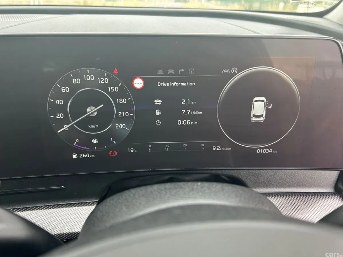 Kia Sportage MPV, Diesel, 2023, Grey