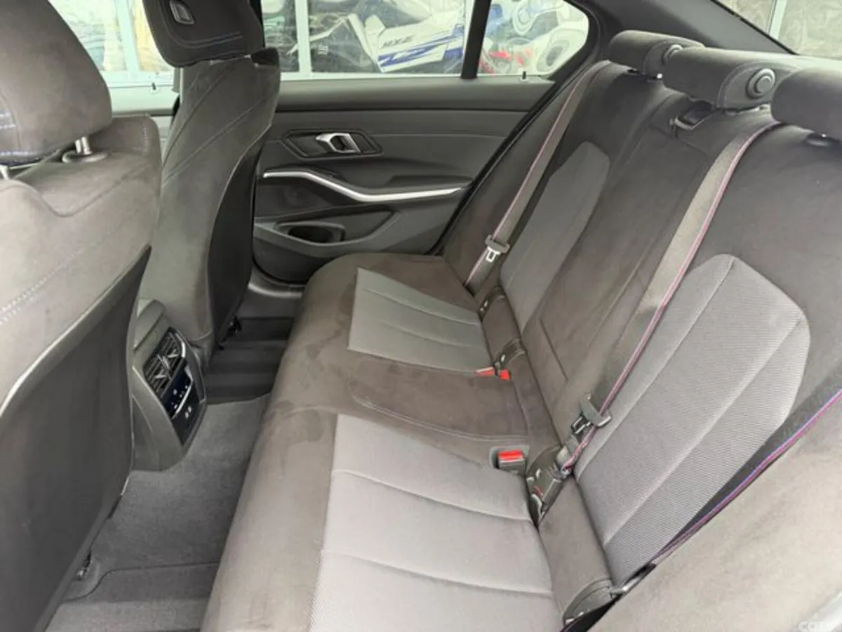 BMW 3-Series Saloon, Petrol Plug-in Hybrid, 2025, Black