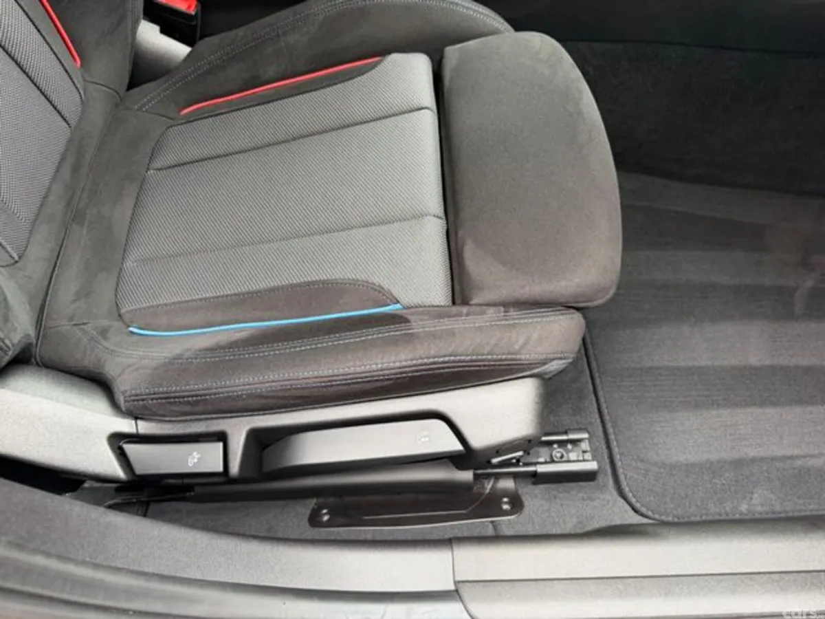 BMW 3-Series Saloon, Petrol Plug-in Hybrid, 2025, Black