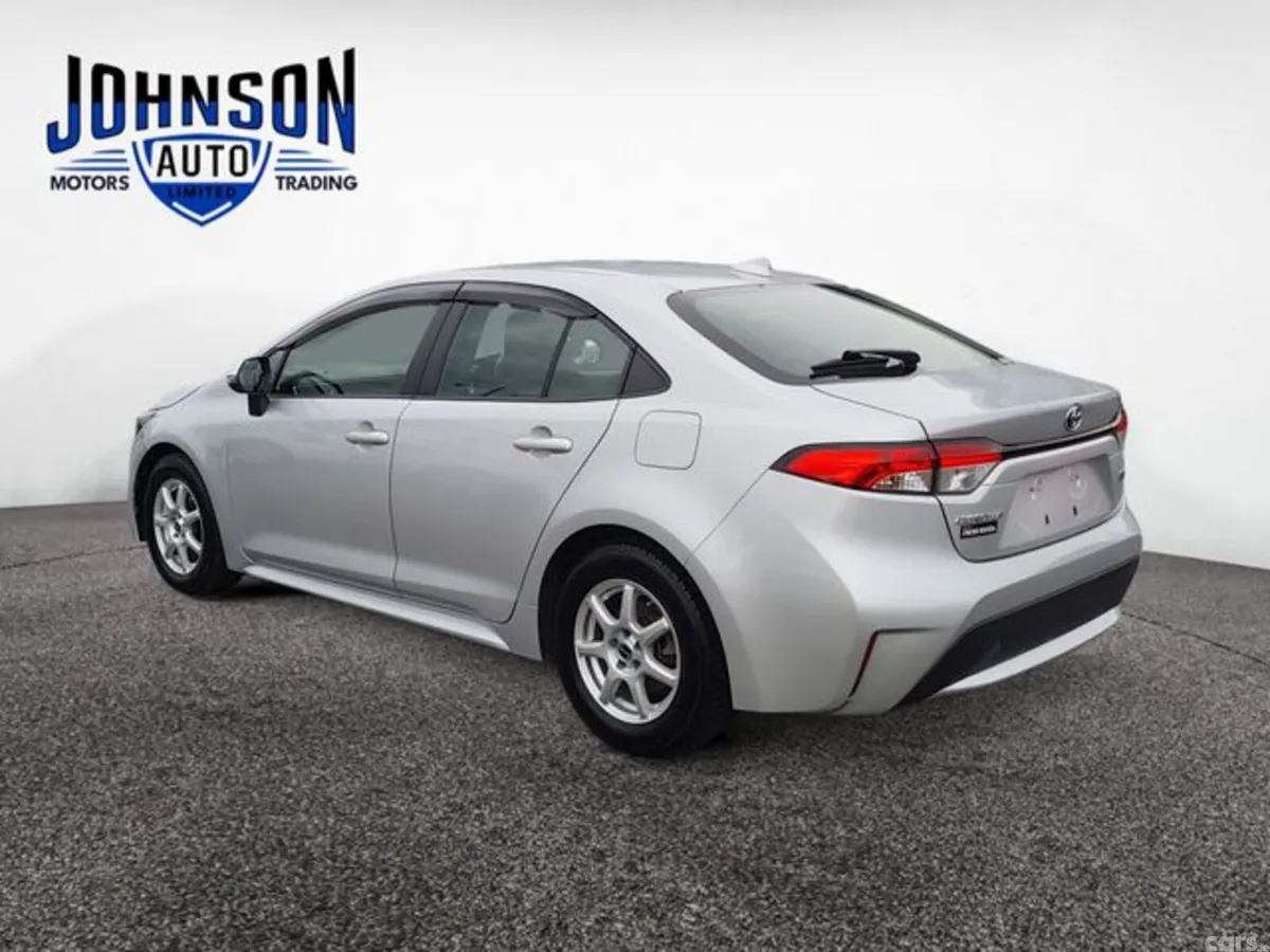 Toyota Corolla Hatchback, Petrol Hybrid, 2021, Silver