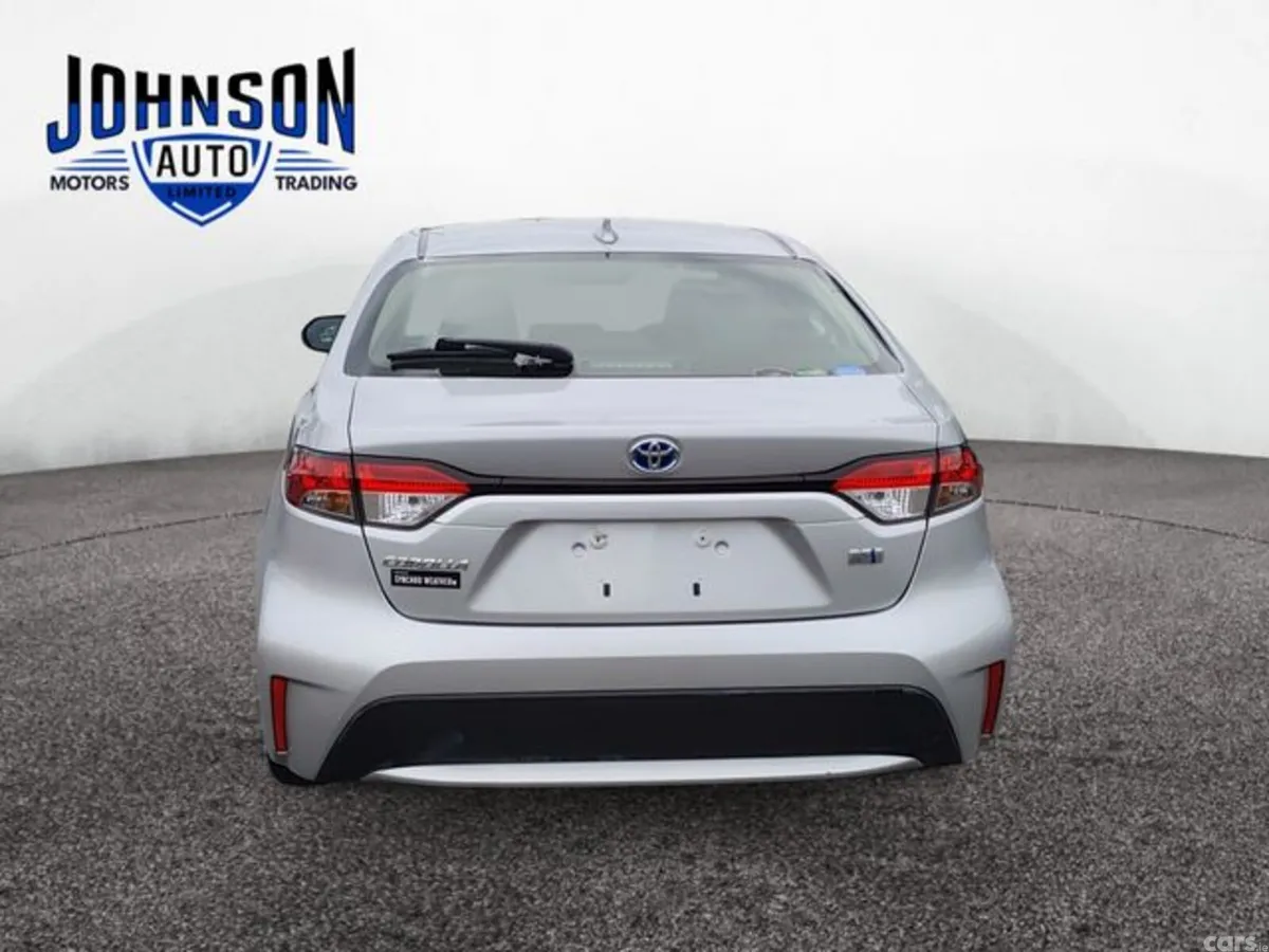 Toyota Corolla Hatchback, Petrol Hybrid, 2021, Silver