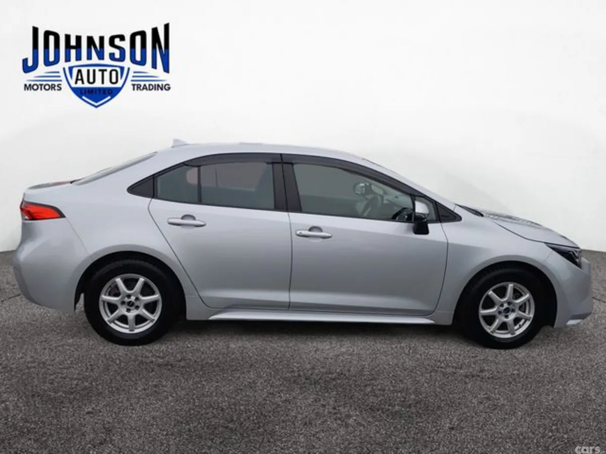 Toyota Corolla Hatchback, Petrol Hybrid, 2021, Silver