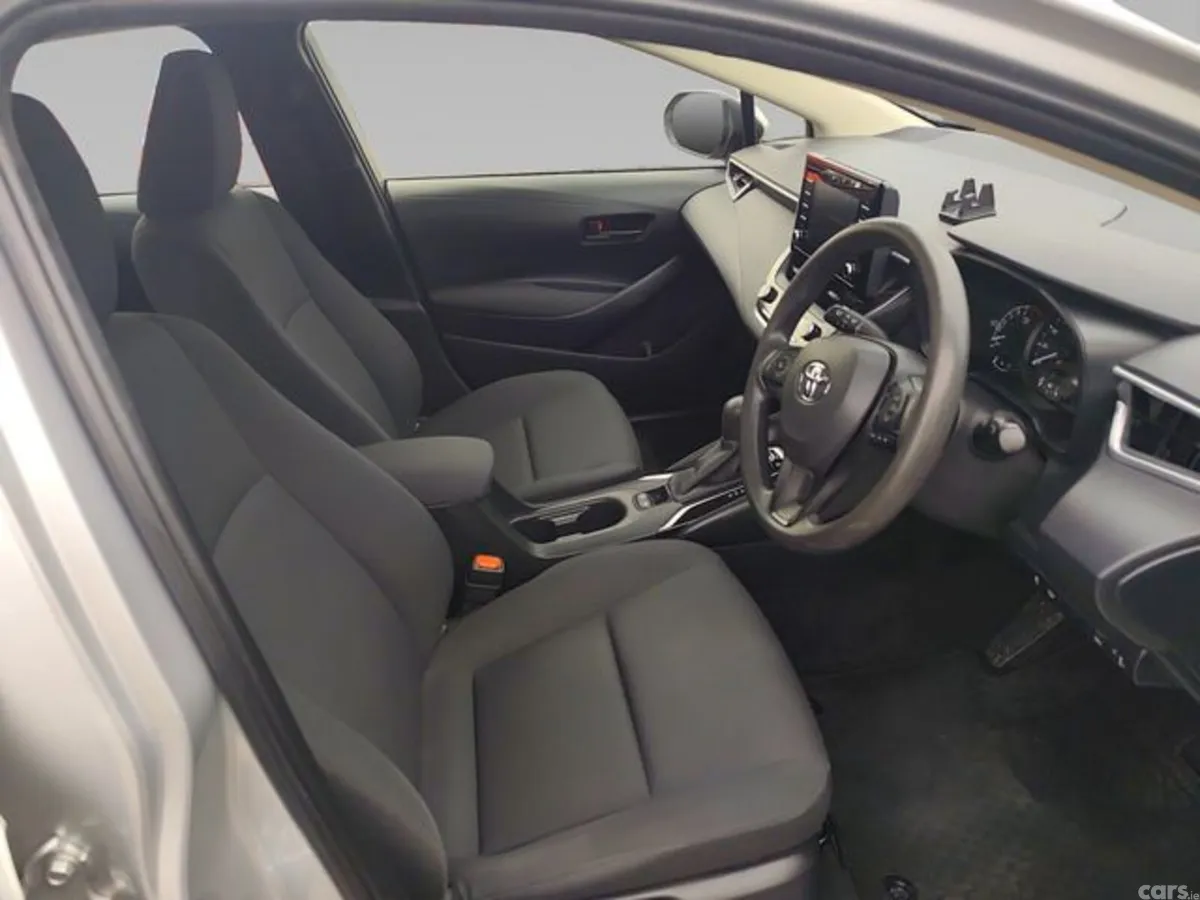 Toyota Corolla Hatchback, Petrol Hybrid, 2021, Silver