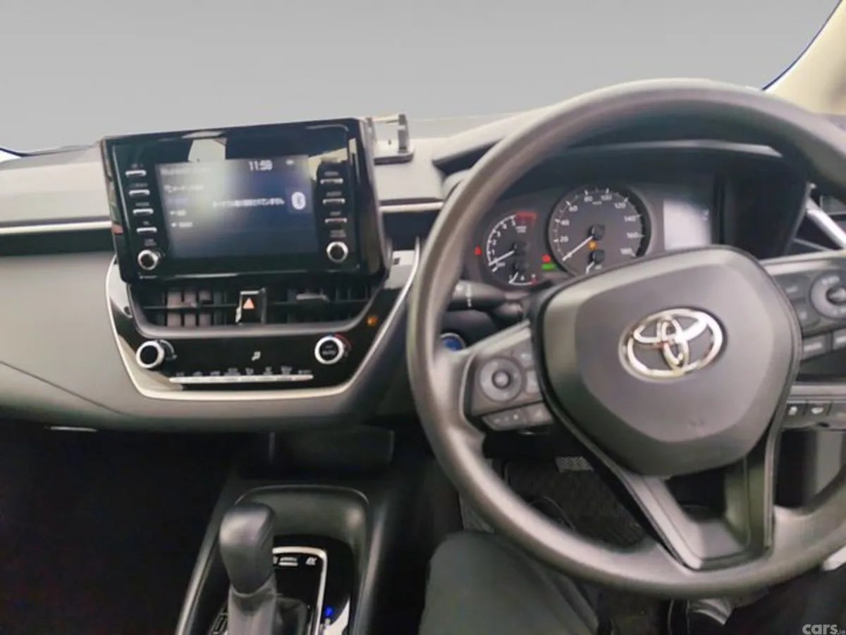 Toyota Corolla Hatchback, Petrol Hybrid, 2021, Silver
