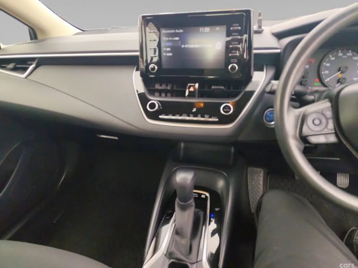 Toyota Corolla Hatchback, Petrol Hybrid, 2021, Silver