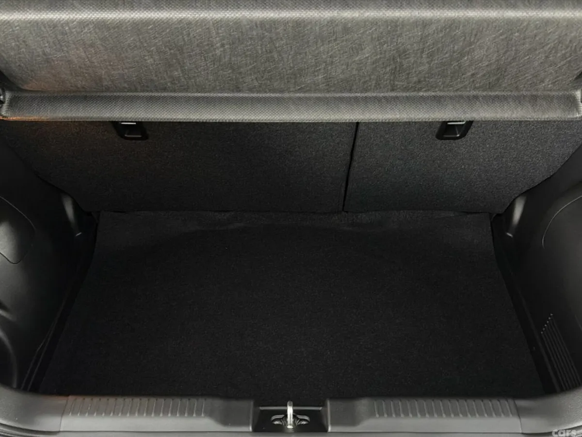 Suzuki Swift Hatchback, Petrol, 2022, Grey