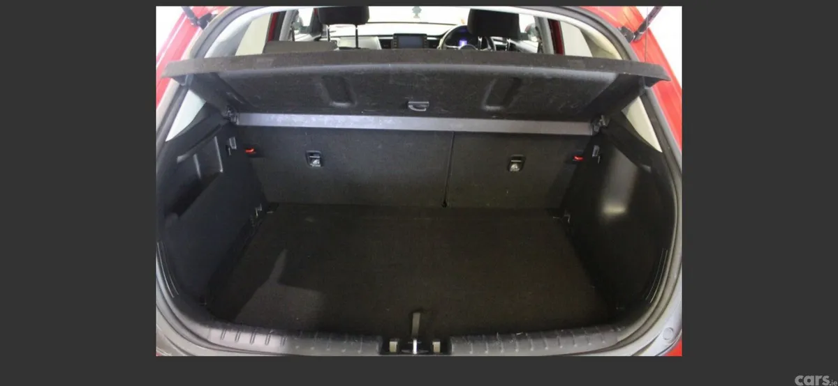 Kia Stonic Estate/Jeep, Petrol, 2018, Red