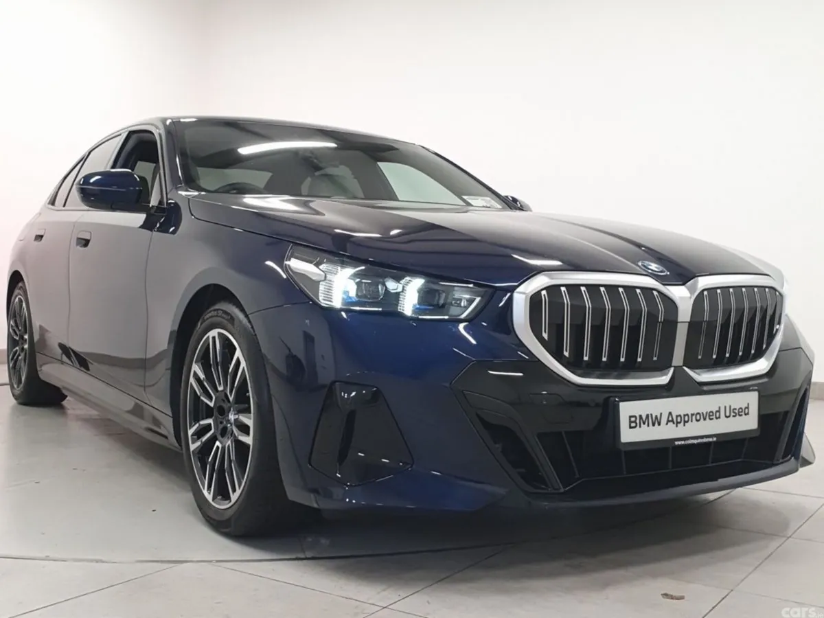 BMW 5-Series Saloon, Petrol Plug-in Hybrid, 2026, Blue