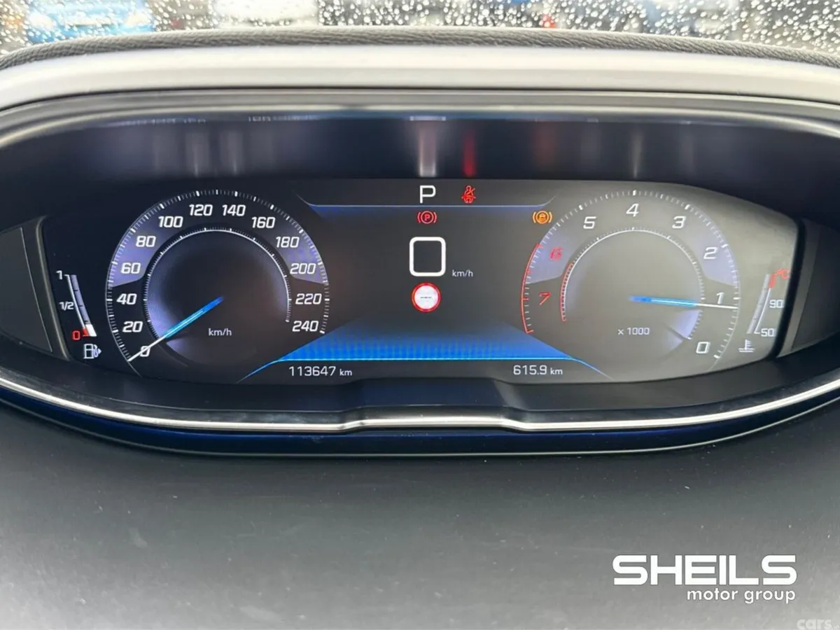 Peugeot 3008 MPV, Petrol, 2020, Brown