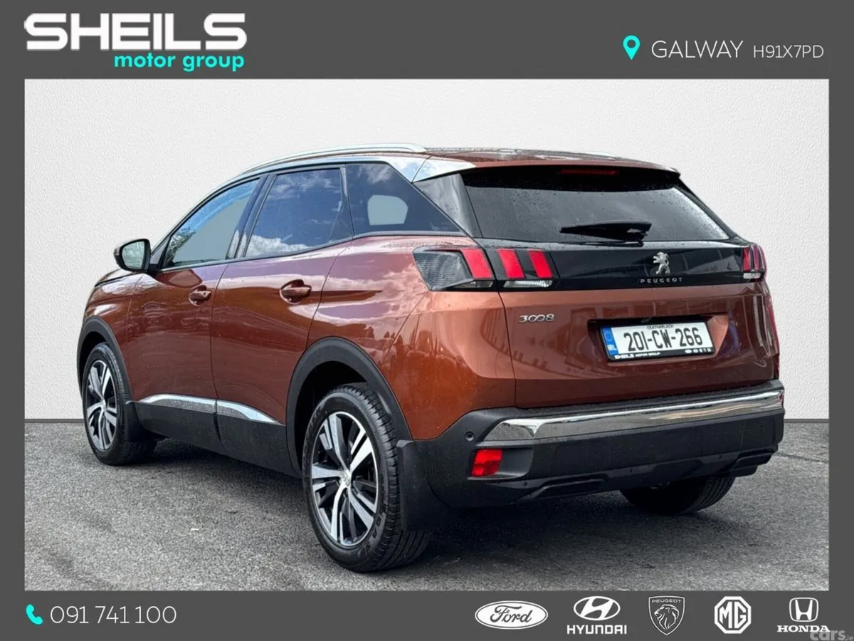 Peugeot 3008 MPV, Petrol, 2020, Brown