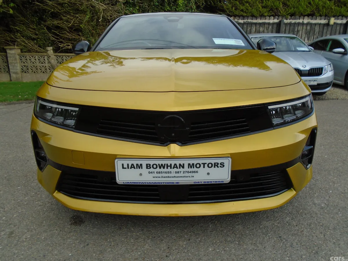 Opel Astra Hatchback, Diesel, 2022, Yellow