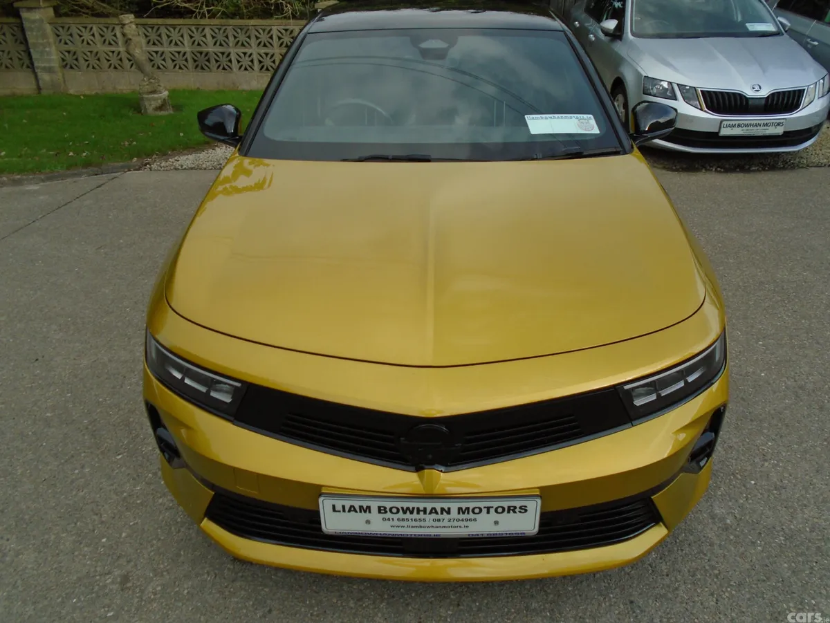 Opel Astra Hatchback, Diesel, 2022, Yellow