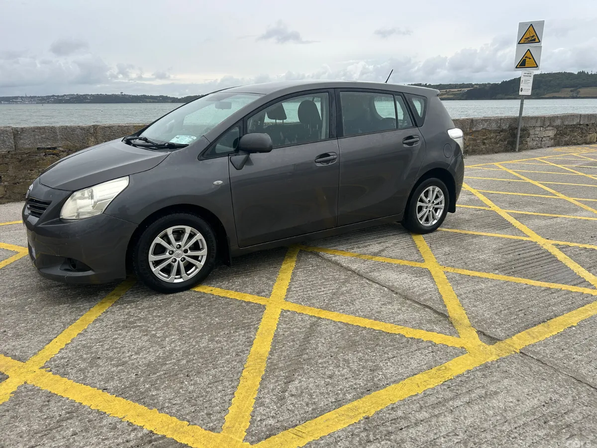 Toyota Verso MPV, Diesel, 2011, Grey