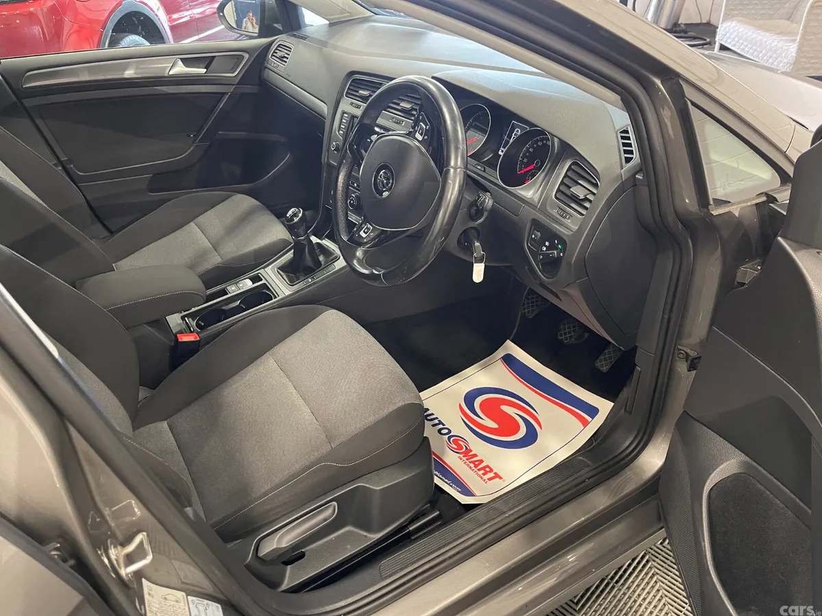 Volkswagen Golf Hatchback, Petrol, 2017, Grey
