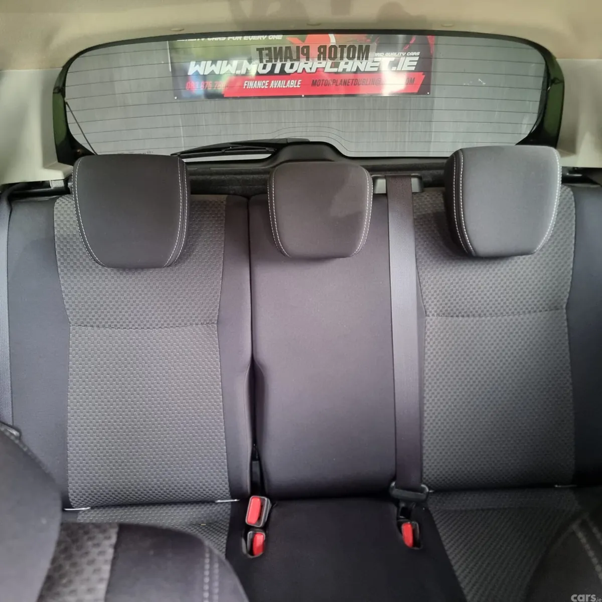 Suzuki Swift Hatchback, Petrol, 2014, Silver