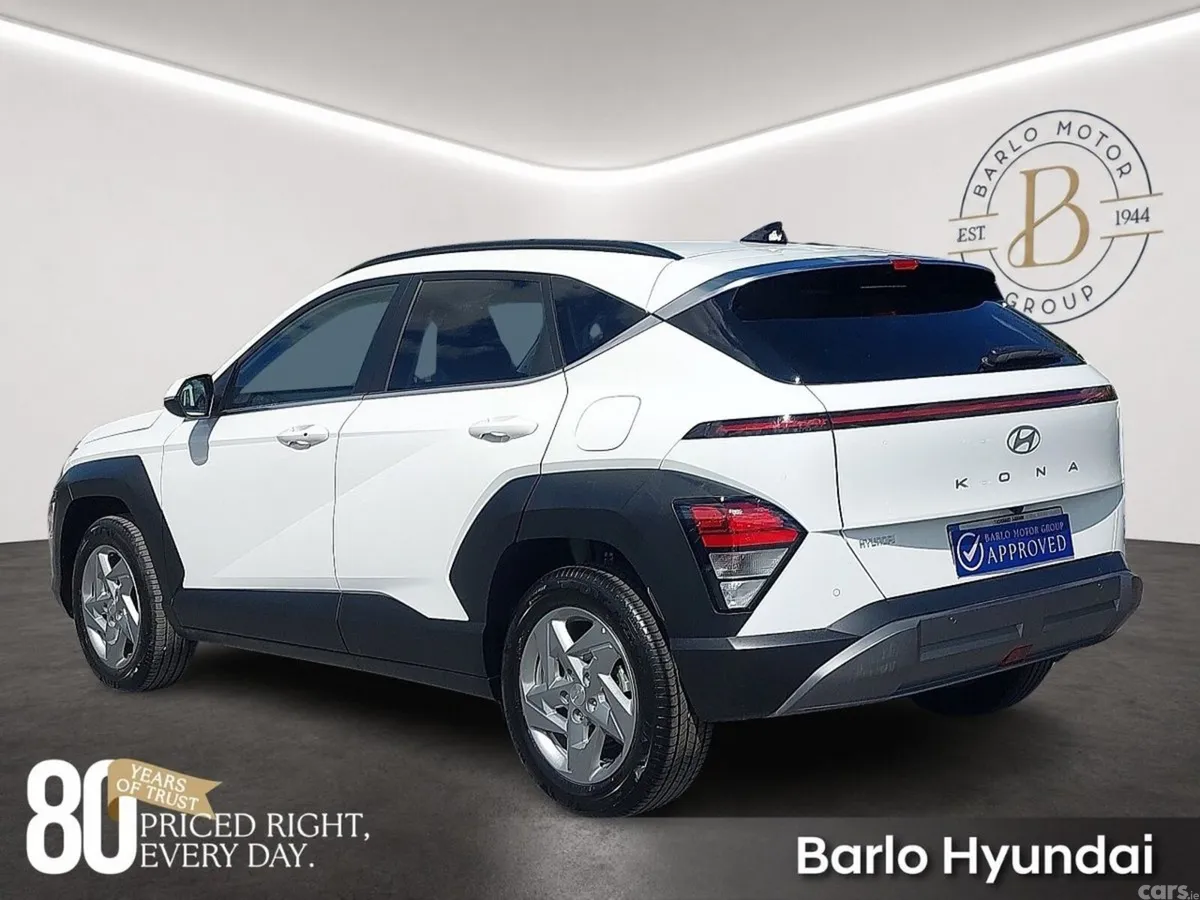Hyundai KONA MPV, Petrol, 2026, White